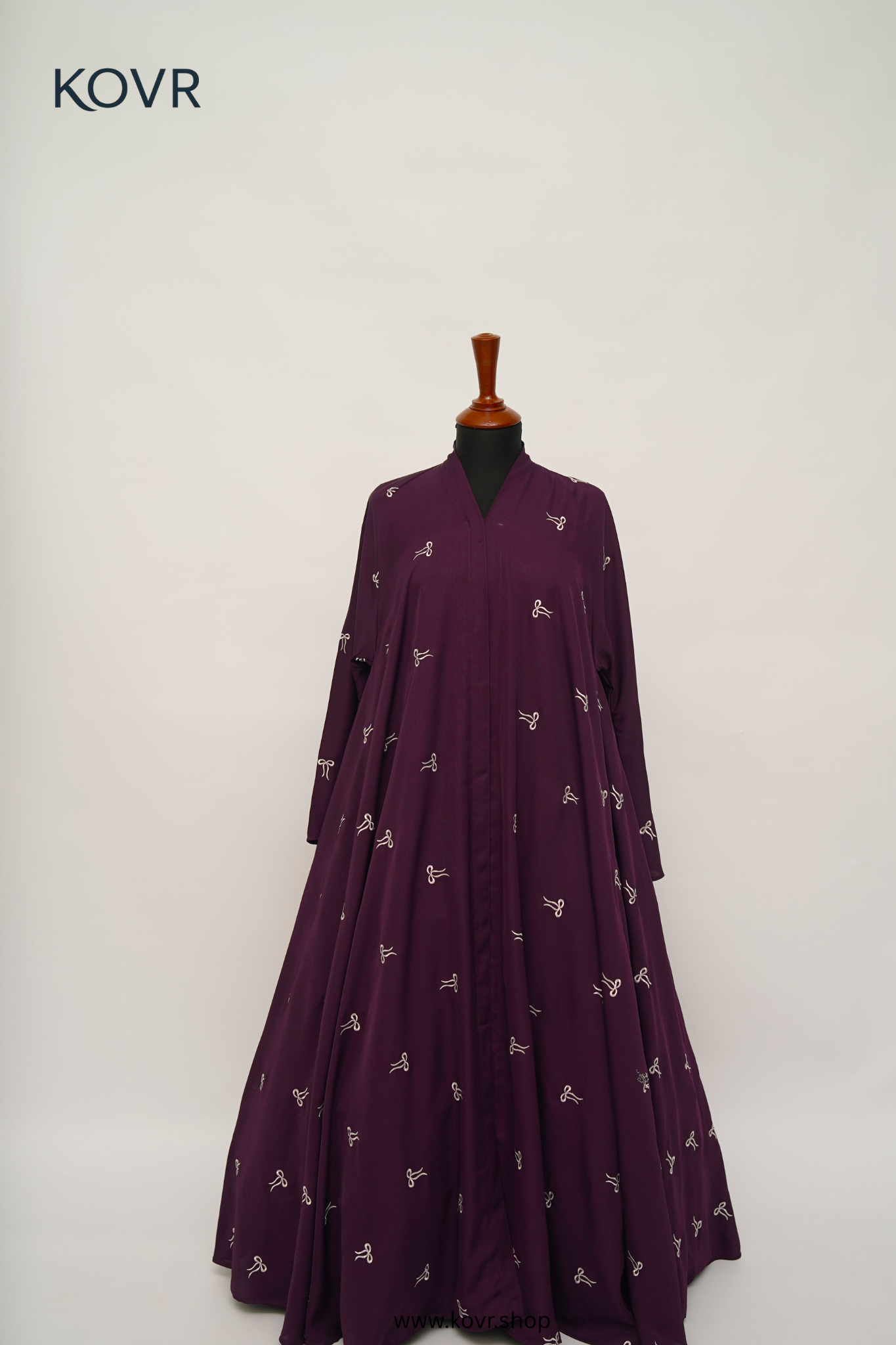 Thread & Shears Abaya