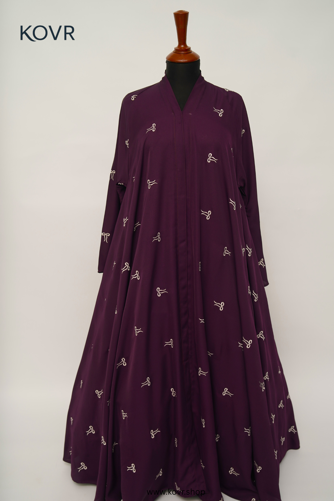 Thread & Shears Abaya