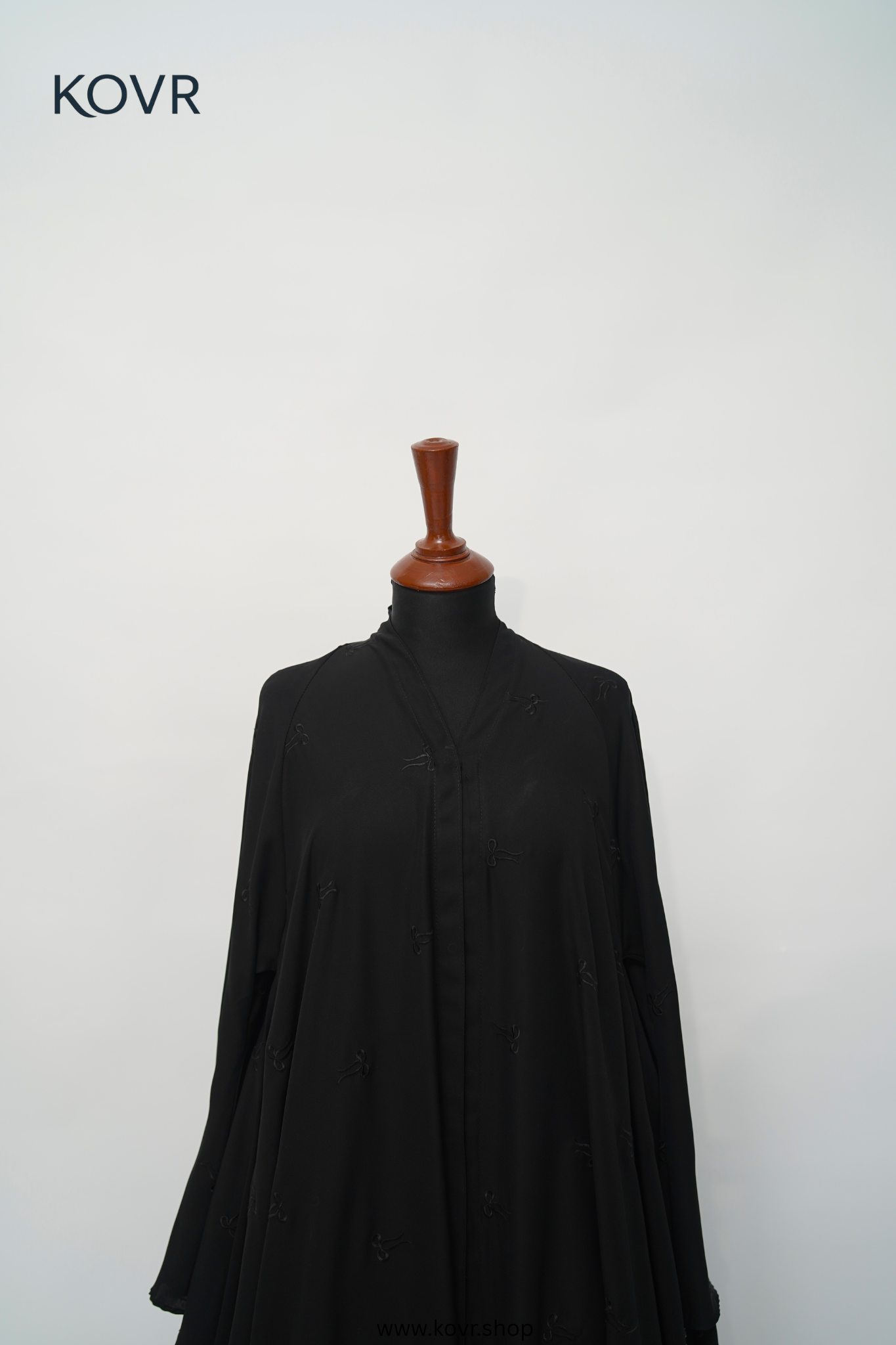 Thread & Shears GOLD Abaya