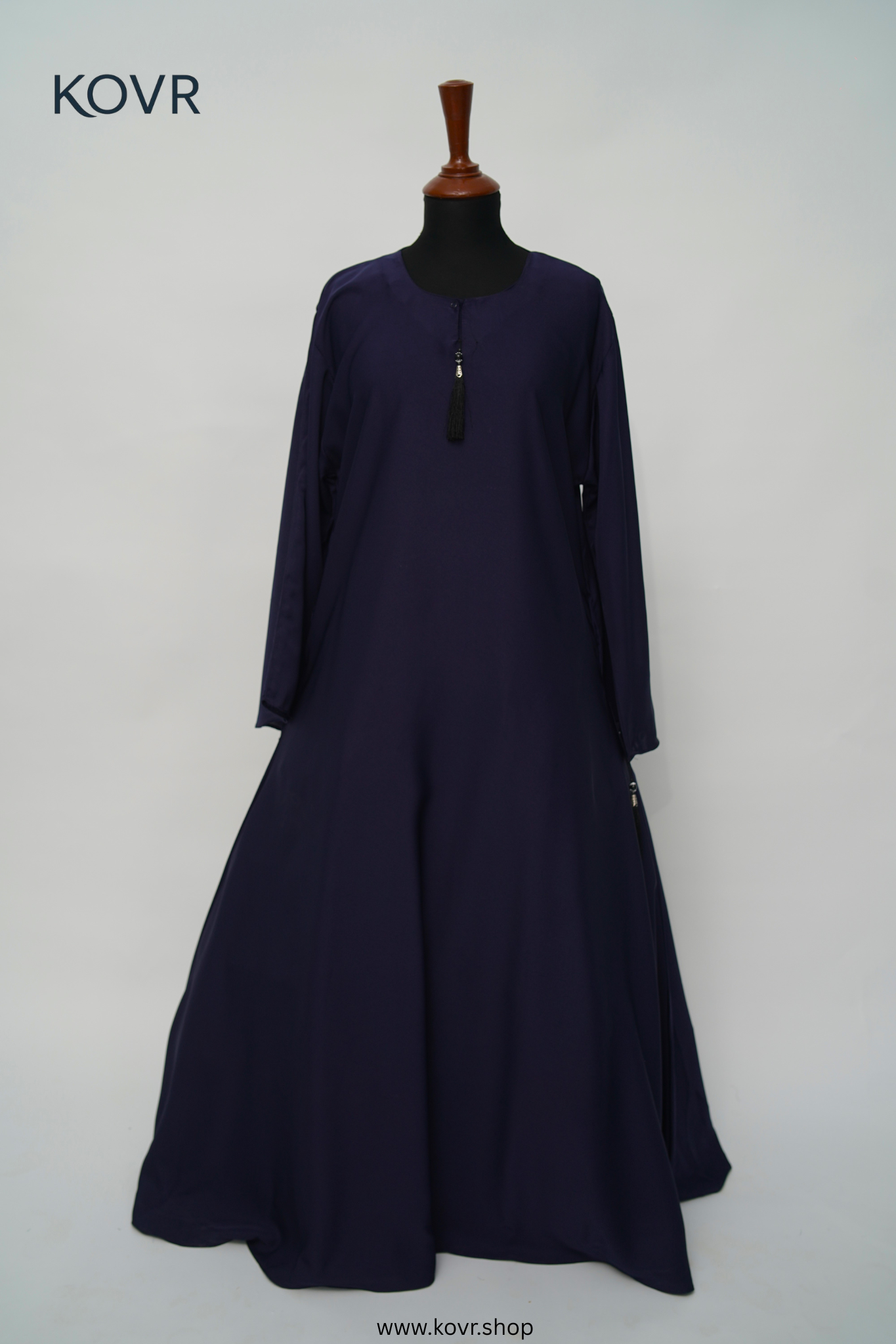 The Majestic Aura Abaya