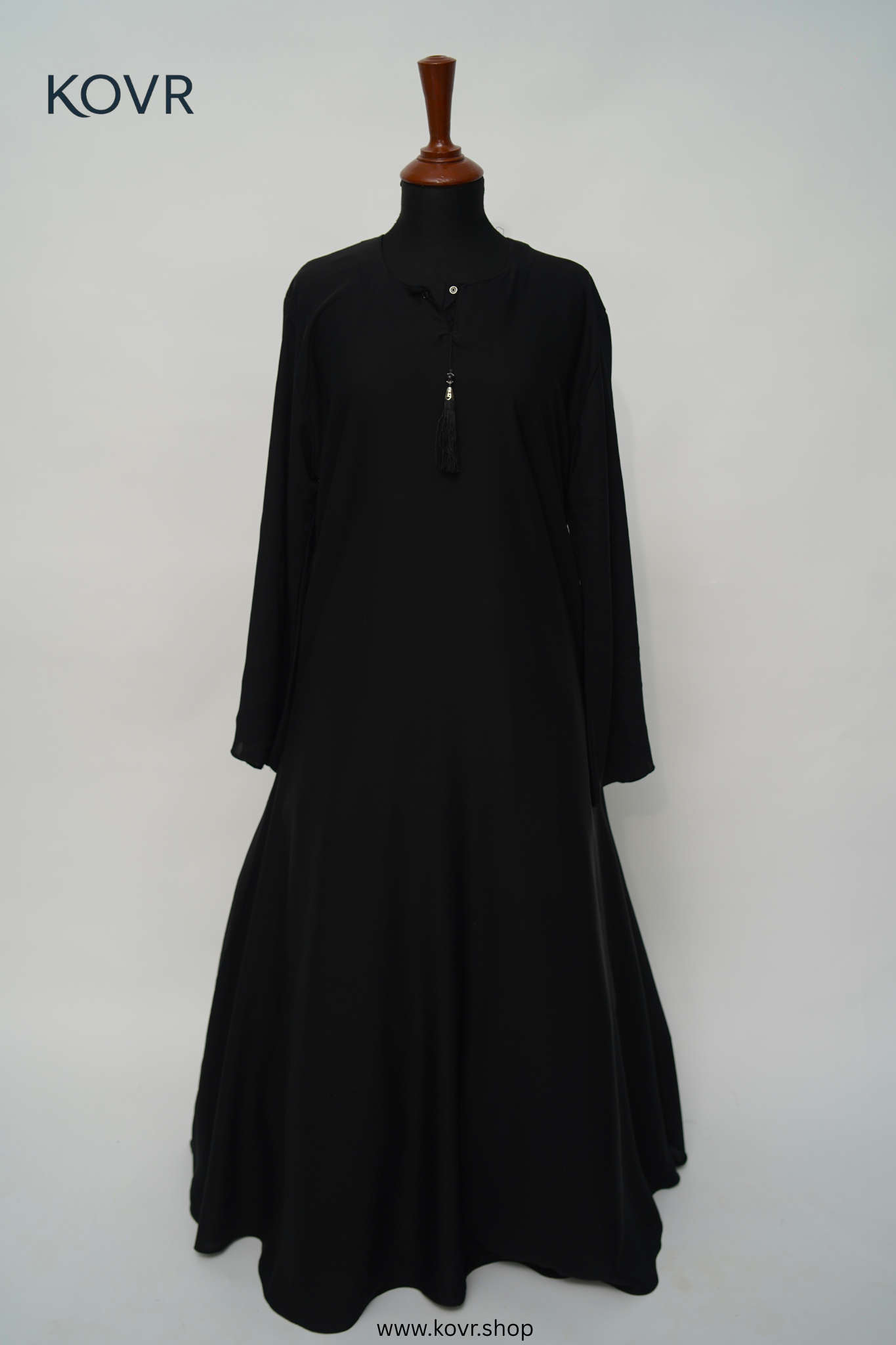 The Majestic Aura Abaya